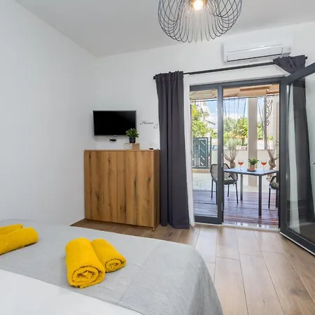 Apartments Residence Radovan 1 Porec Exterior photo